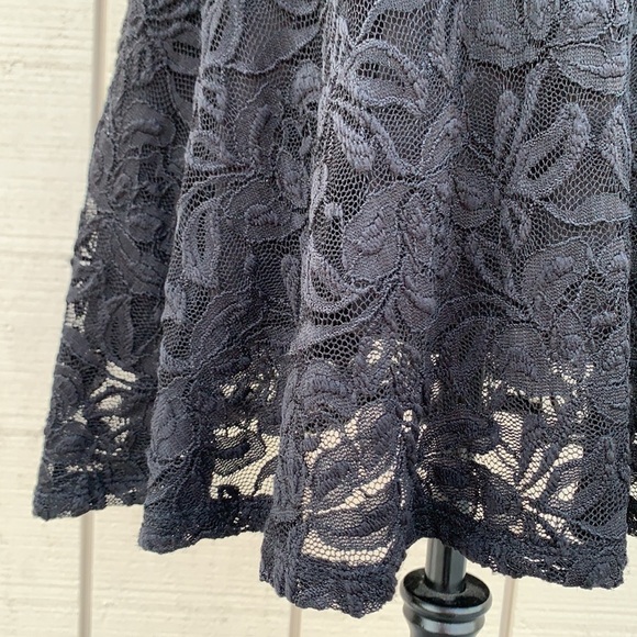 MATERIAL GIRL Lace Overlay Fit & Flare Dress - Picture 7 of 11